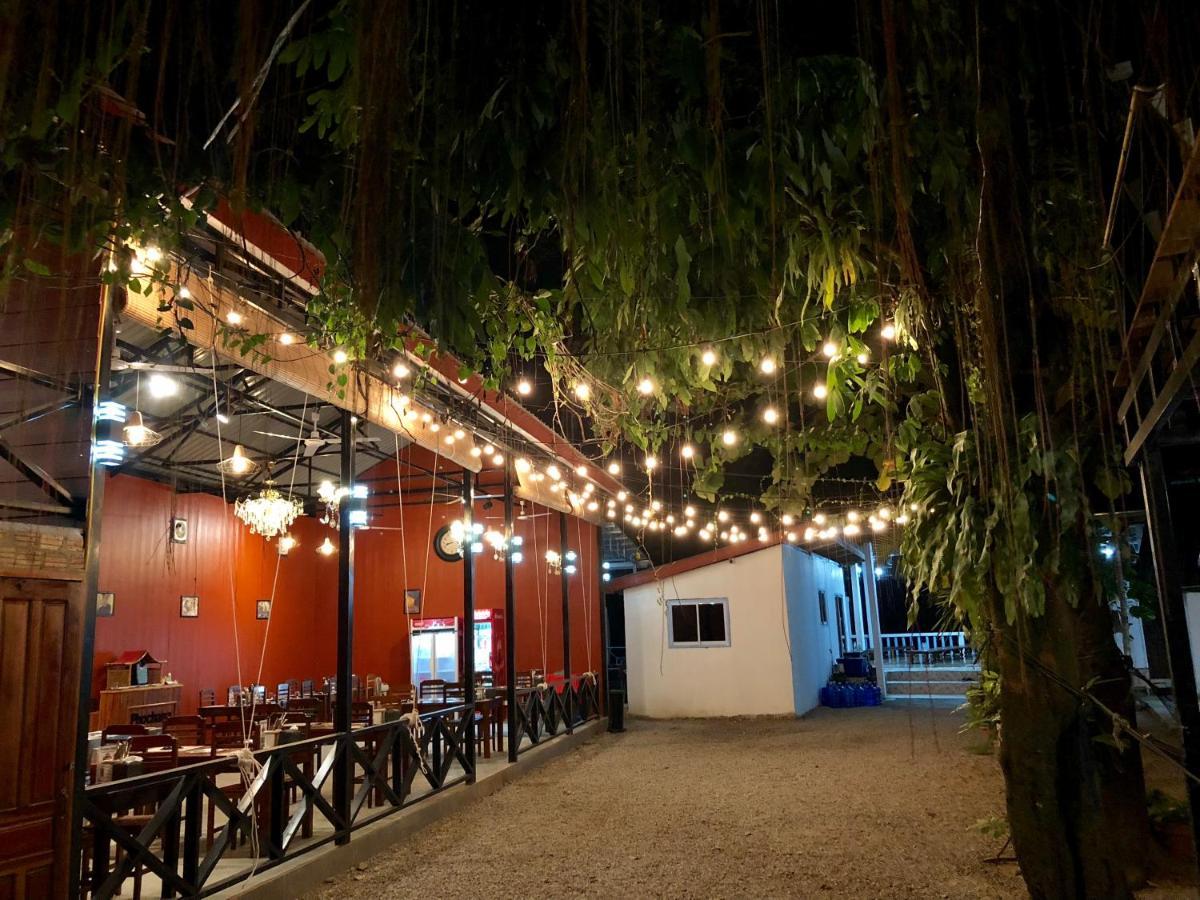 Blue Guesthouse Vang Vieng Εξωτερικό φωτογραφία